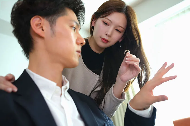Cô vợ đi đi giã ngoại, ông chồng ở nhà bị nhỏ em cô vợ gạ chịch không trượt phát nào